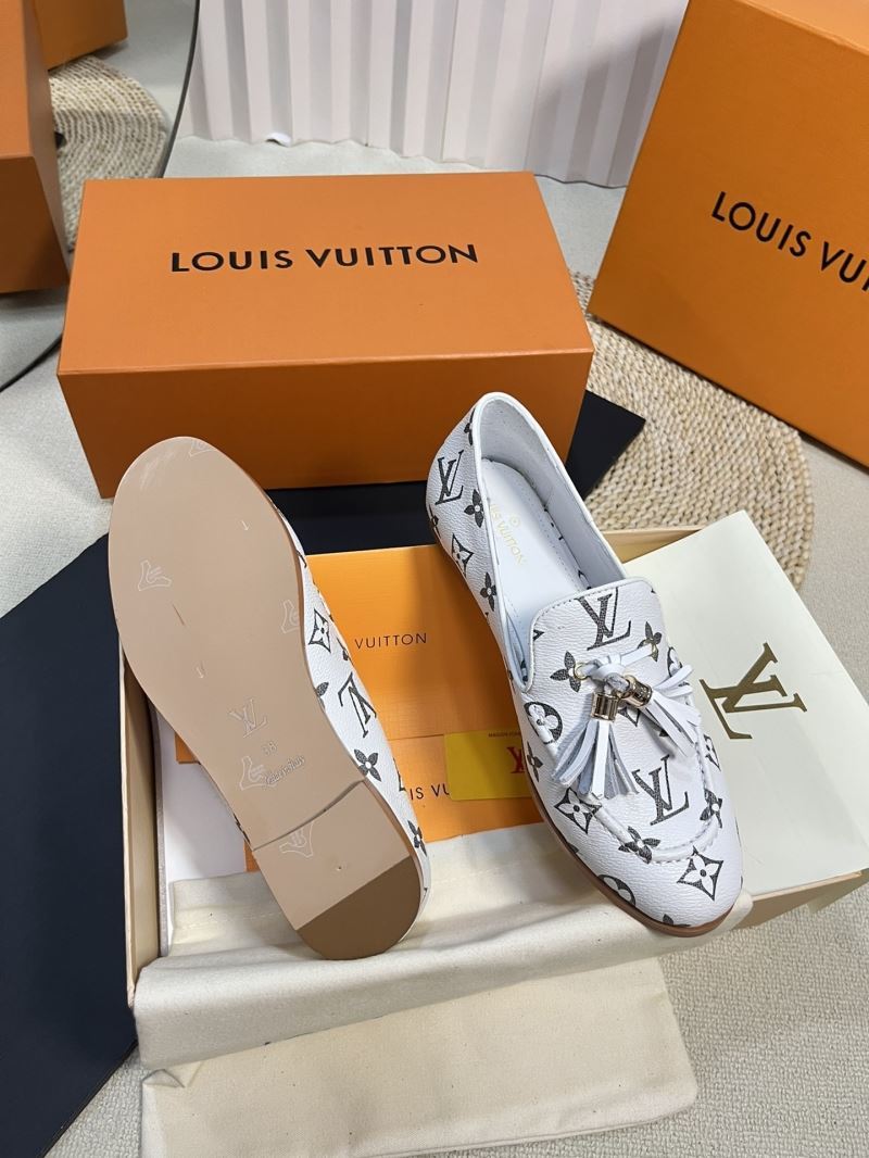 Louis Vuitton Low Shoes